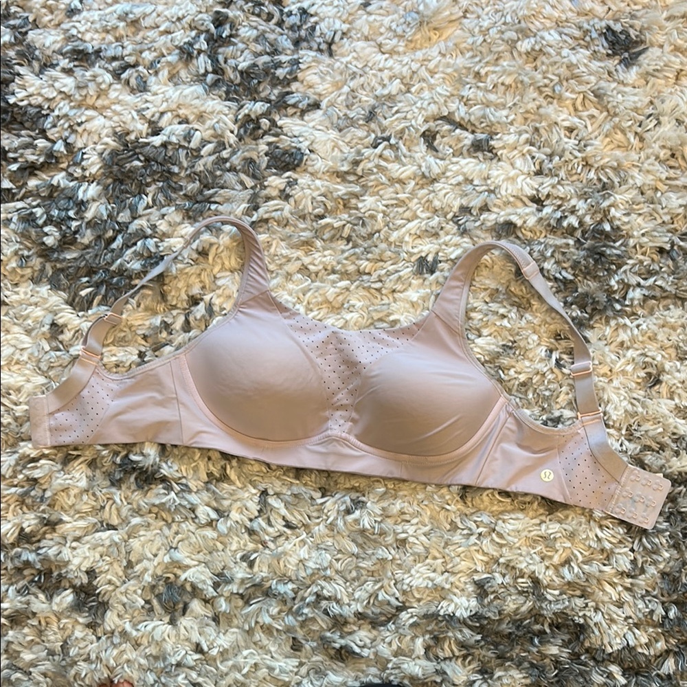 Lululemon run times bra size 34d